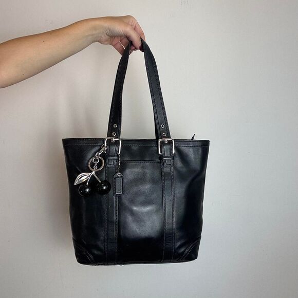 Coach Handbags - Coach Vintage 90s y2k Hampton Black Leather Tote Shoulder Bag